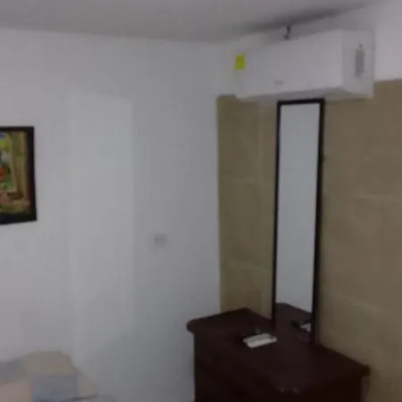 Restaurante Dona Nerta Prado Pensión *
